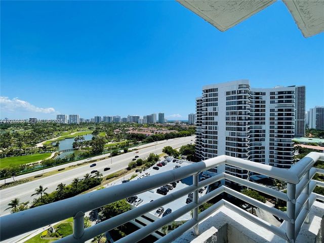 3300 NE 192nd St 1712, Aventura, FL 33180