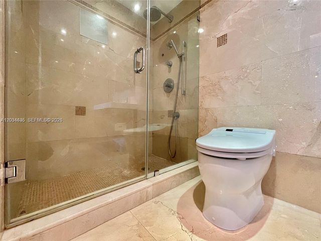 3300 NE 192nd St 1712, Aventura, FL 33180