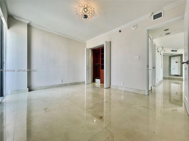 3300 NE 192nd St 1712, Aventura, FL 33180