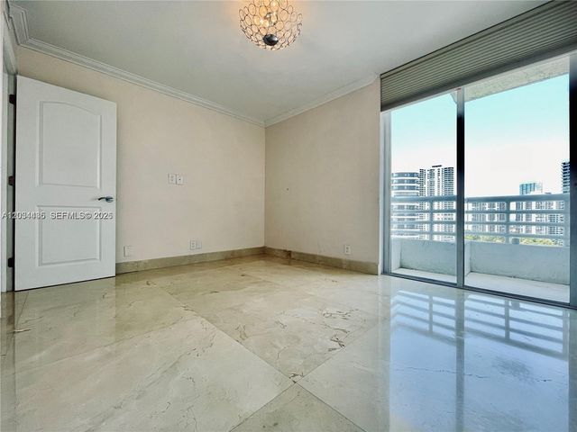 3300 NE 192nd St 1712, Aventura, FL 33180
