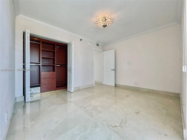3300 NE 192nd St 1712, Aventura, FL 33180