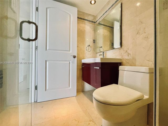 3300 NE 192nd St 1712, Aventura, FL 33180