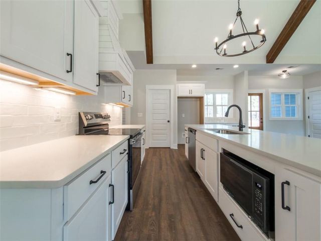 345 Woodfin Way, Social Circle, GA 30025