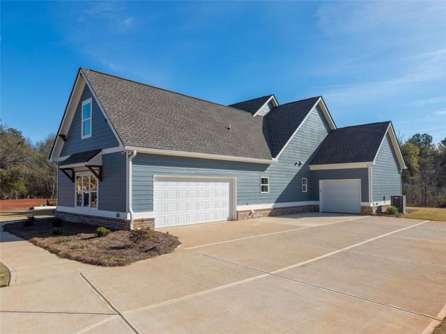 345 Woodfin Way, Social Circle, GA 30025