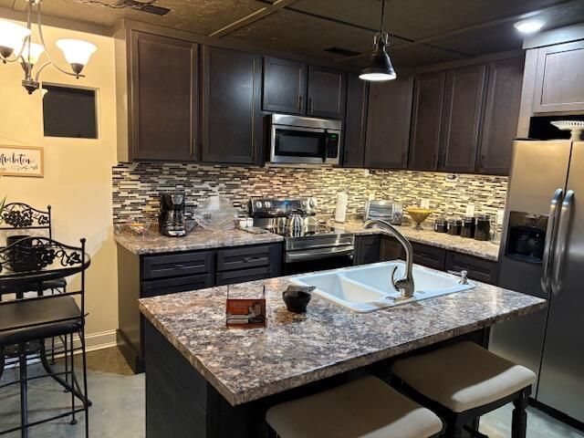 14 Titans Lane, Pikeville, TN 37367