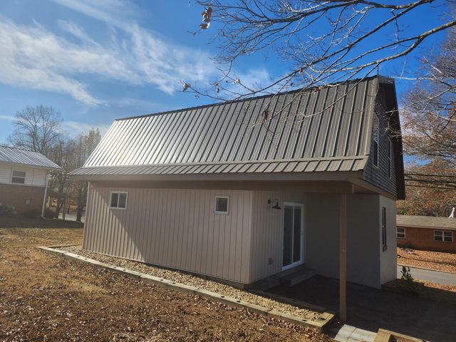 14 Titans Lane, Pikeville, TN 37367
