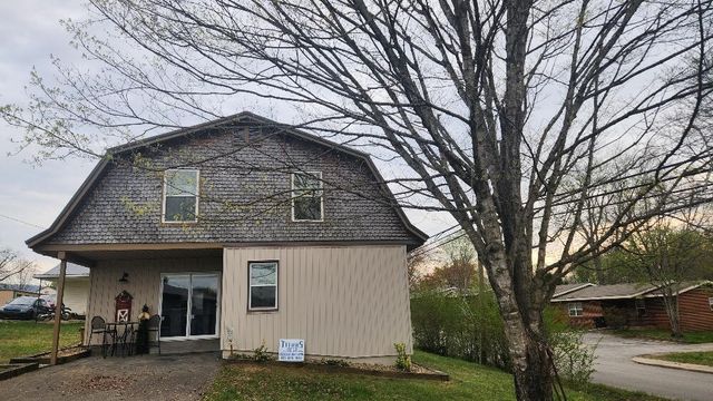 14 Titans Lane, Pikeville, TN 37367