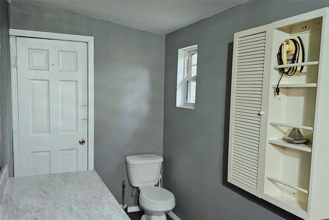 10983 Maywood Street, Willis, TX 77318