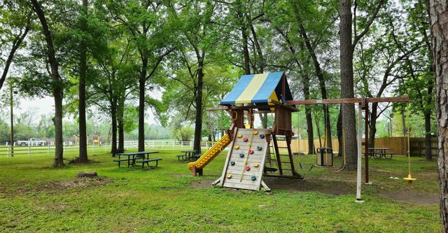 10983 Maywood Street, Willis, TX 77318