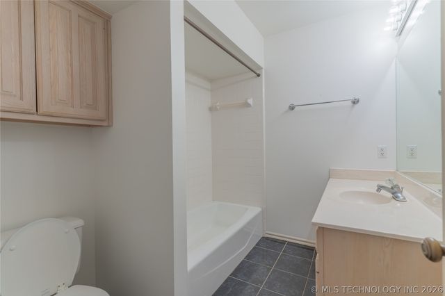1620 S Florence Place, Tulsa, OK 74104