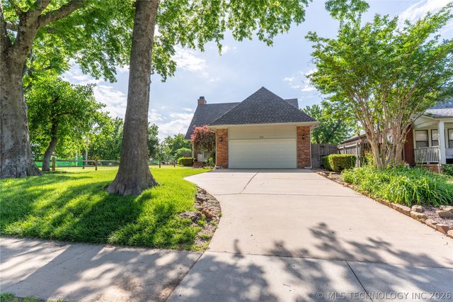 1620 S Florence Place, Tulsa, OK 74104