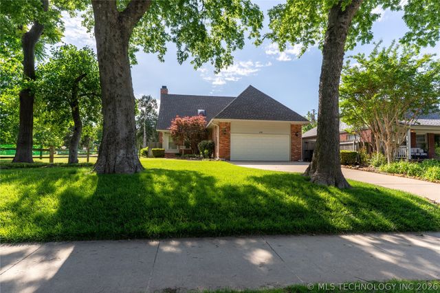 1620 S Florence Place, Tulsa, OK 74104