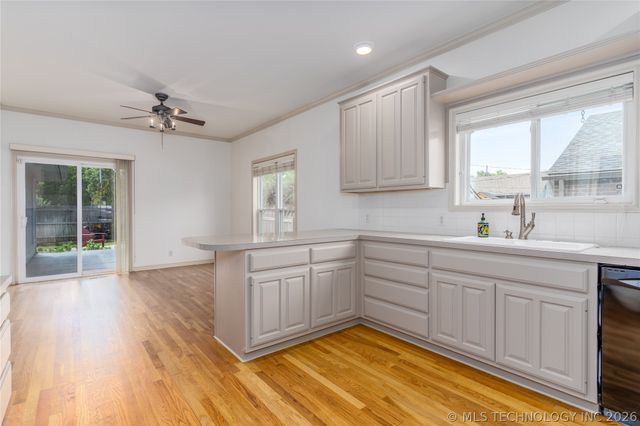 1620 S Florence Place, Tulsa, OK 74104
