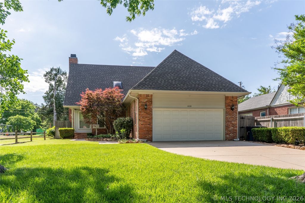 1620 S Florence Place, Tulsa, OK 74104