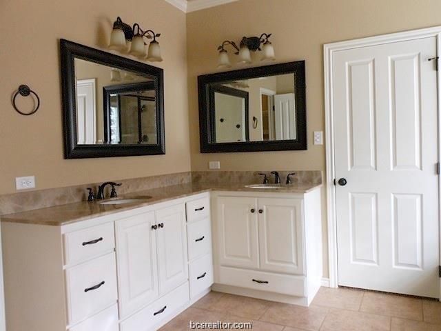 4006 Rocky Vista Drive, College Station, TX 77845