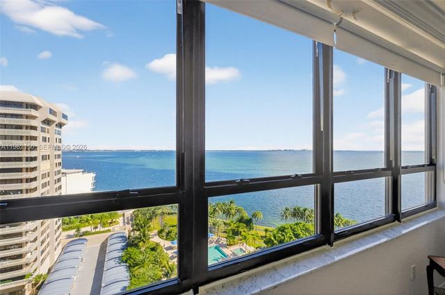 2 Grove Isle Dr B1505, Miami, FL 33133