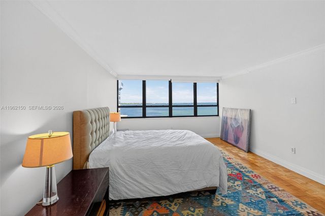 2 Grove Isle Dr B1505, Miami, FL 33133