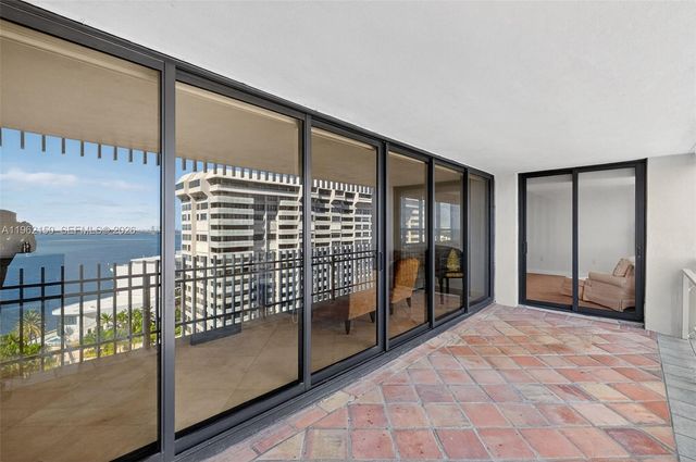 2 Grove Isle Dr B1505, Miami, FL 33133