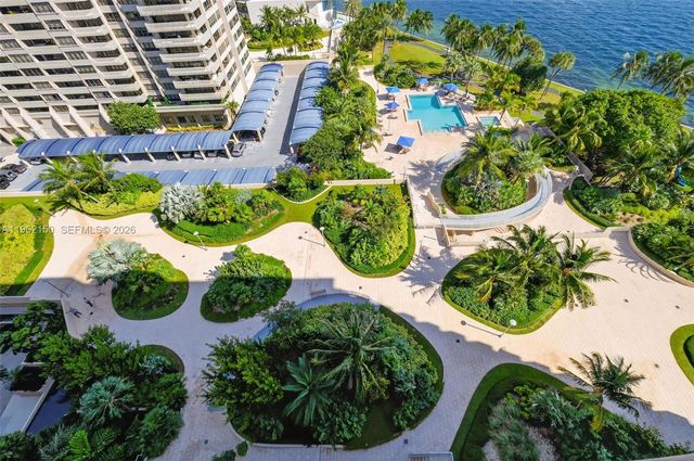 2 Grove Isle Dr B1505, Miami, FL 33133