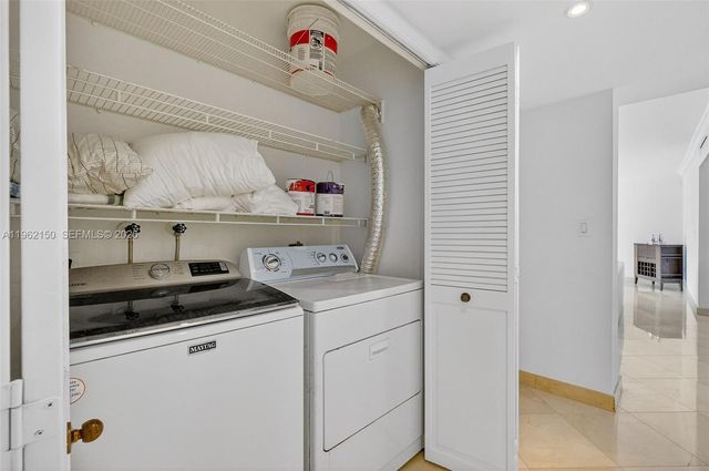 2 Grove Isle Dr B1505, Miami, FL 33133