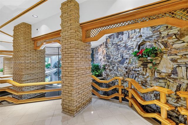 2 Grove Isle Dr B1505, Miami, FL 33133