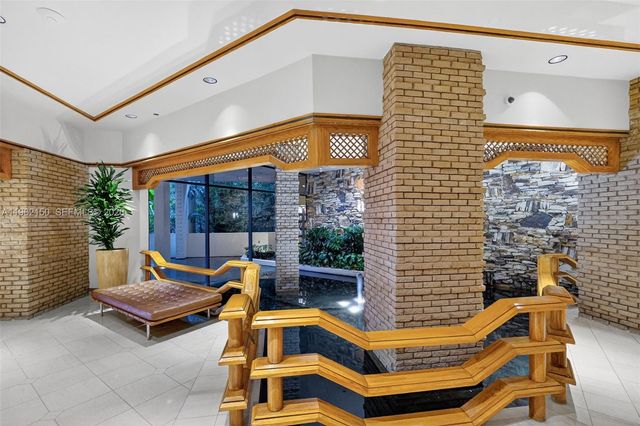 2 Grove Isle Dr B1505, Miami, FL 33133