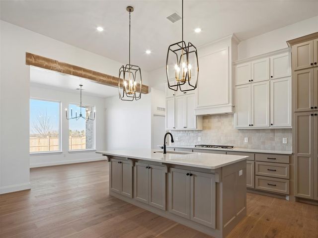 7805 NW 163rd Street, Oklahoma City, OK 73013