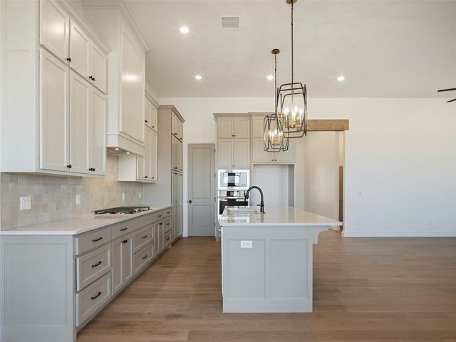 7805 NW 163rd Street, Oklahoma City, OK 73013