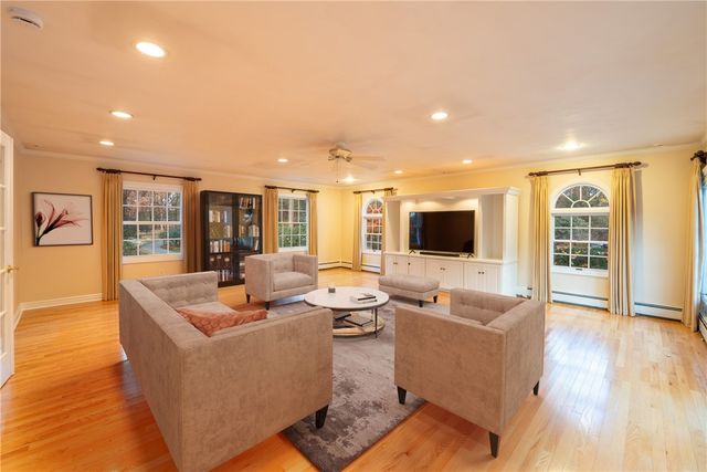 113 Silver Spring Trail, Hempfield Twp, PA 15601