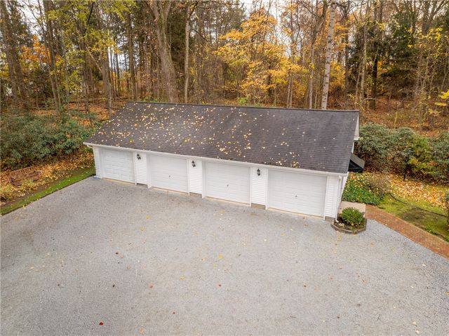 113 Silver Spring Trail, Hempfield Twp, PA 15601