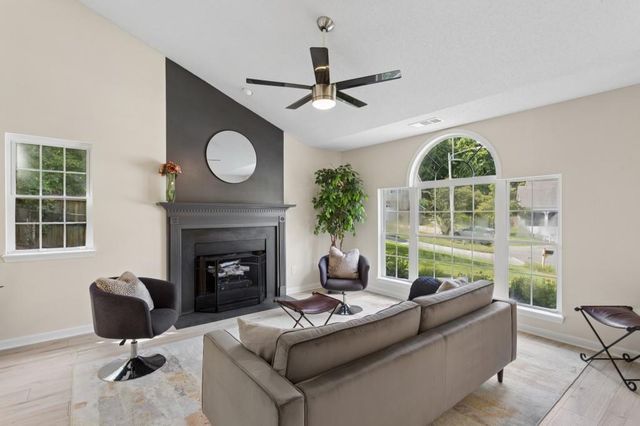2064 Cherokee Ridge Trail NW, Kennesaw, GA 30144