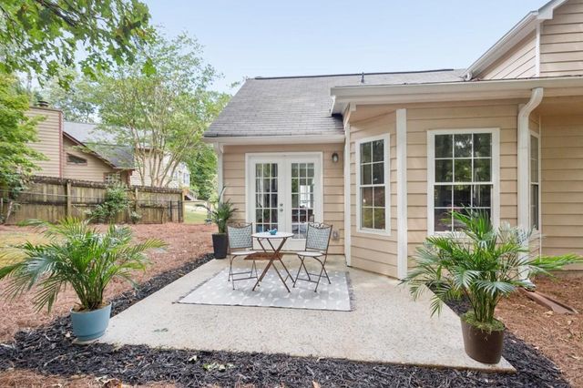 2064 Cherokee Ridge Trail NW, Kennesaw, GA 30144