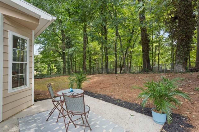 2064 Cherokee Ridge Trail NW, Kennesaw, GA 30144