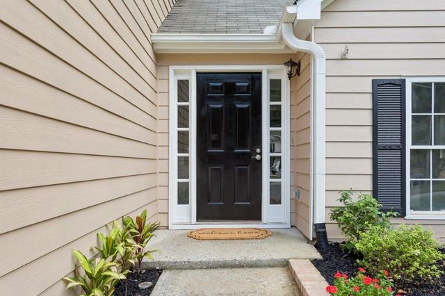 2064 Cherokee Ridge Trail NW, Kennesaw, GA 30144