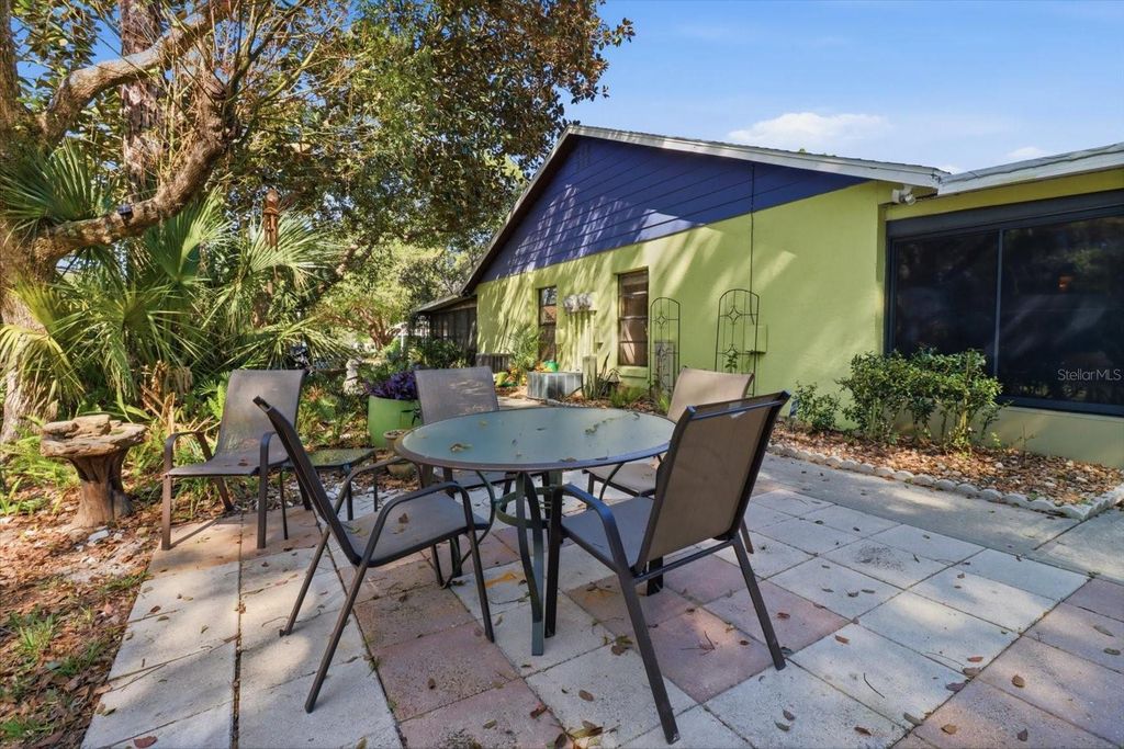 Image 24 of property listing at 8326 W EARL LOOP, Homosassa, FL 34446