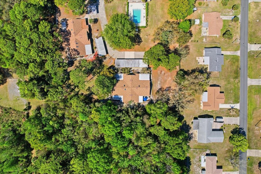 Image 32 of property listing at 8326 W EARL LOOP, Homosassa, FL 34446