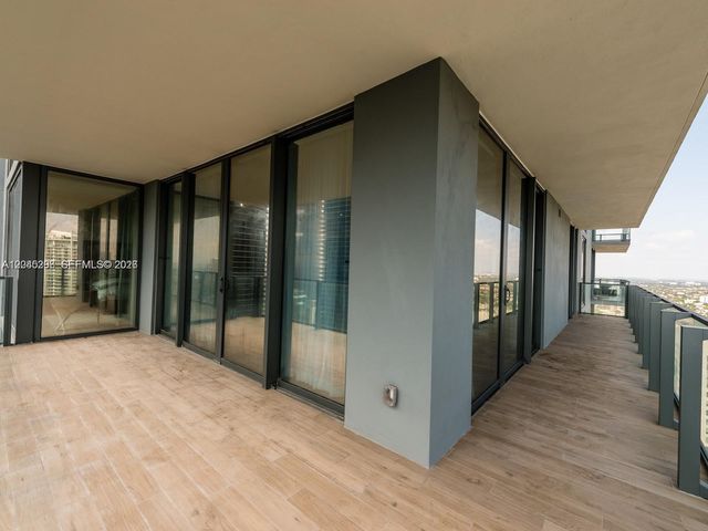 88 SW 7th Street 1511, Miami, FL 33130