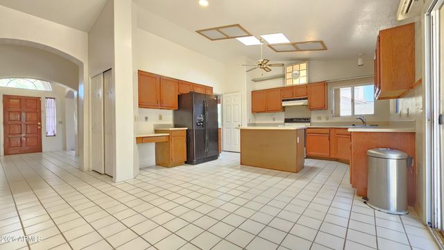 6131 W DESERT COVE Avenue, Glendale, AZ 85304