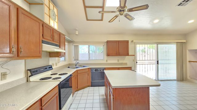 6131 W DESERT COVE Avenue, Glendale, AZ 85304