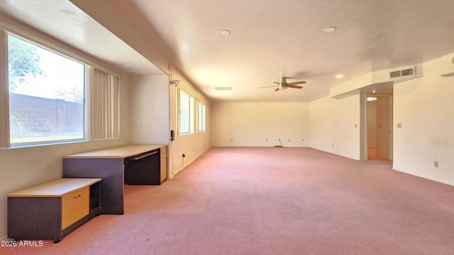 6131 W DESERT COVE Avenue, Glendale, AZ 85304
