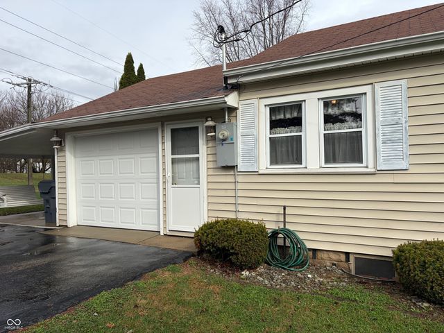 205 Maple Street, Mount Summit, IN 47361