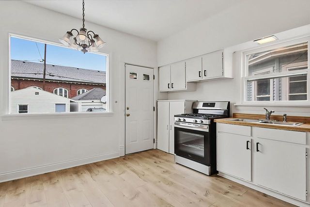 1503 Thurston AVENUE, Racine, WI 53405