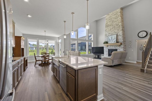 230 Pickerington Ponds Drive, Pickerington, OH 43147