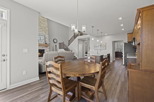 230 Pickerington Ponds Drive, Pickerington, OH 43147