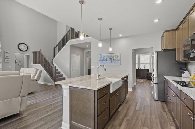 230 Pickerington Ponds Drive, Pickerington, OH 43147