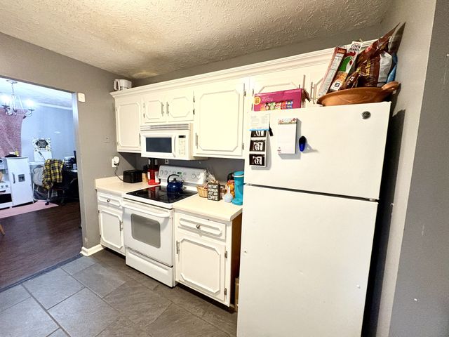 216 New Gritton Ave, Oak Grove, KY 42262