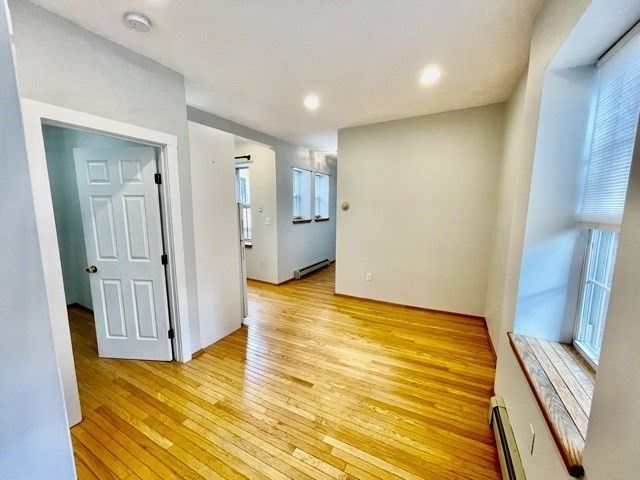 15 Thacher Court 2, Boston, MA 02113