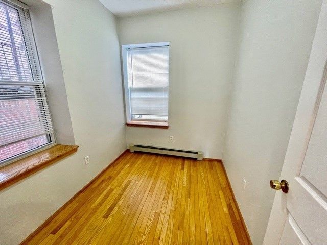15 Thacher Court 2, Boston, MA 02113