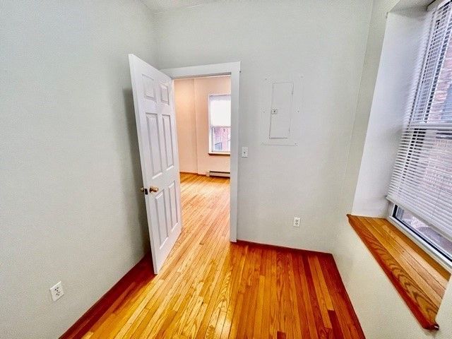 15 Thacher Court 2, Boston, MA 02113