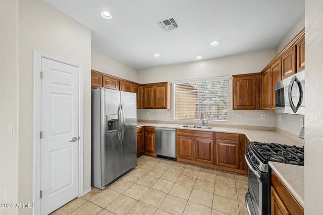 1676 W MORSE Drive, Anthem, AZ 85086